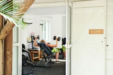 La salle de fitness entirement quipe