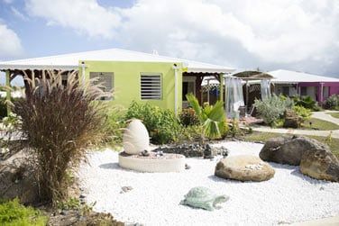 3 villas sont quipes d'un bain  remous privatif !