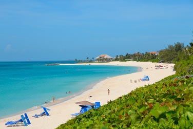 L'tablissement est bord par de superbes plages de sable fin