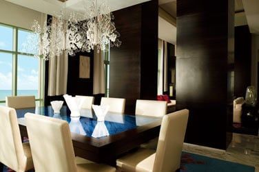 La salle  manger de la Suite Penthouse