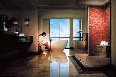 Salle de bain spacieuse en Suite Sapphire