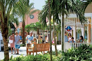 Et profiter des nombreux bars et restaurants