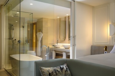 Sublime salle de bain de la chambre magnifique.