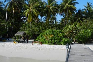 Vous voici  l'htel Embudu Village