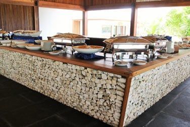 Deux chef italiens, spcialistes de la cuisine mditerranenne vous surprendront par des mets cratifs