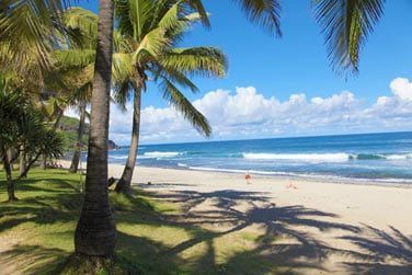 La Ville de St Pierre offre un front de mer o il fait bon flner
