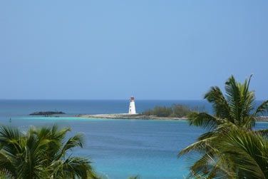 Vous dcouvrirez de fabuleux paysages, des plages de sable blanc, des eaux cristallines...