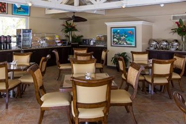 Le Comfort Suite possde un restaurant situ prs de la piscine