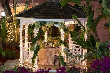 Le kiosque de l'htel peut servir pour des dners romantiques ou vnements spciaux...