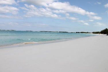 Situ au Nord des Bahamas, dans le petit archipel des Berry Islands