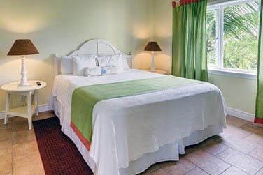 La chambre principale de l'appartement 2 chambres