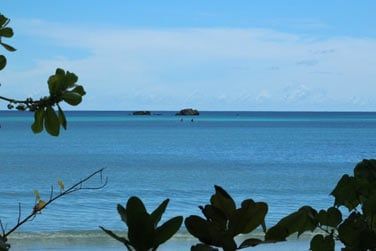 Vous pourrez admirer  l'horizon les les de St Pierre ou Chauve-Souris