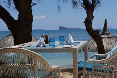 L'htel possde 2 restaurants et 2 bars