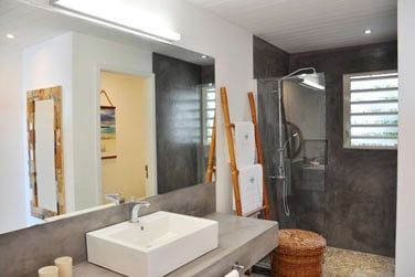 La salle de bain moderne