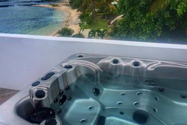 Bain  remous de la Villa Coin de Mire