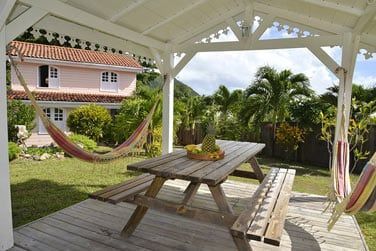 Dtendez-vous dans l'un des hamacs du hjardin tropical...