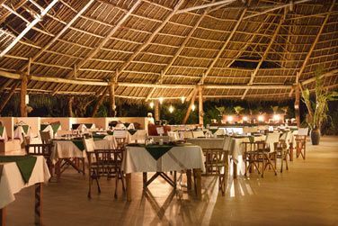 L'htel Gold Zanzibar Beach House & Spa possde 2 restaurants et 2 bars