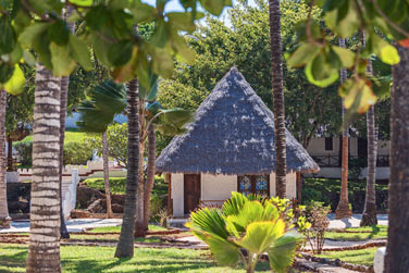 Les jardins luxuriants de cet htel de charme