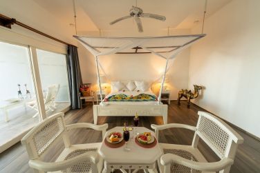 photo Diamonds Mapenzi Beach Zanzibar Zanzibar