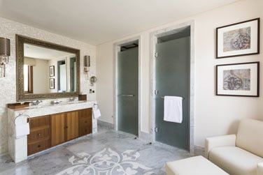 Salle de bain de la chambre principale