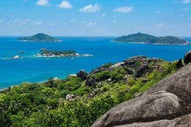 Ct activits, des excursions sont organises pour visiter les les voisines