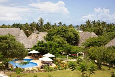 Bluebay Beach Resort & Spa est un 'htel-resort de luxe' au charme traditionnel swahili