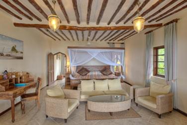 La chambre et le coin salon de la Suite Sultan