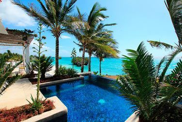 La piscine de la Villa Prsidentielle