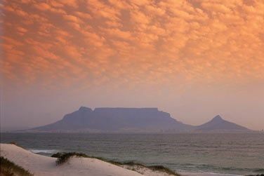 Situe au Sud du pays, dcouvrez la ville fascinante de Cape Town !