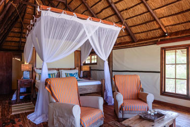 Le Sanctuary Saadani Safari Lodge propose des cottages de luxe en bord de mer
