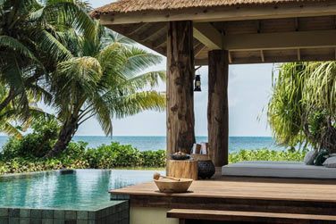 La piscine prive de la villa