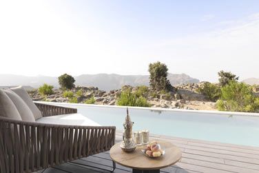 L'extrieur de la Villa Cliff avec piscine