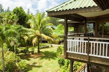 L'tablissement se compose de 52 chambres dissmines dans un beau jardin tropical