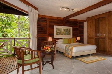 En rez-de-chausse, avec vue jardin