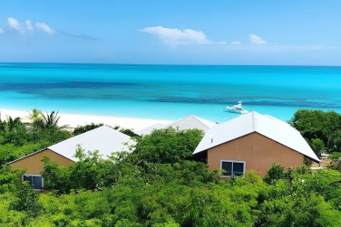 une adresse de charme face � un lagon turquoise exceptionnel