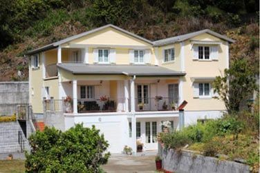 Une charmante maison d'hte typiquement crole