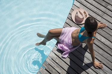 Profitez de la belle piscine extrieure