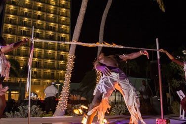 ... aux couleurs du Junkanoo, le carnaval des Bahamas.