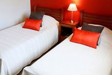 L'une des deux chambres de la Villa