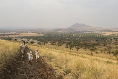 Explorez les alentours du campement lors d'une randonne guide