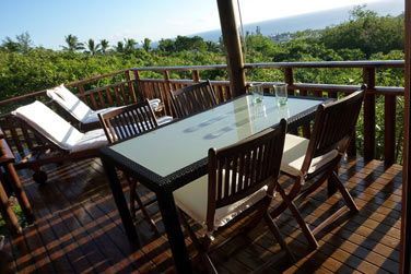 Prendre les repas et se dtendre sur cette belle terrasse amnage