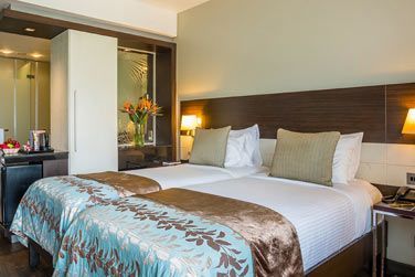 L'une des chambres de l'htel Eka