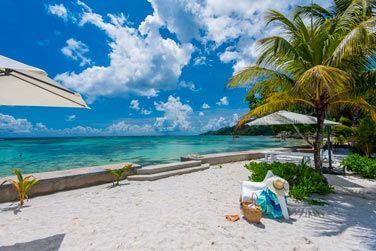 Vue sur la mer ct sud depuis le front de mer de l'htel Le Nautique