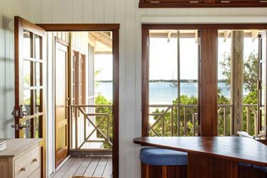 Elles peuvent accueillir jusqu' 2 adultes et 2 enfants.