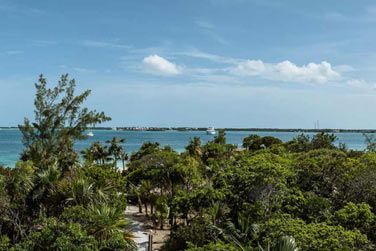 et les points de vue sur le lagon poustouflants.