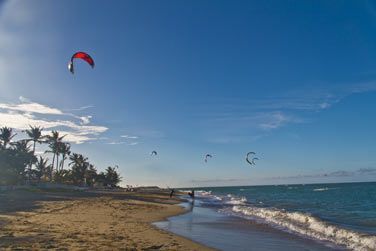 Sur le spot de Cabarete, un nouveau monde est  dcouvrir pour tous les pratiquants de kitesurf et de windsurf