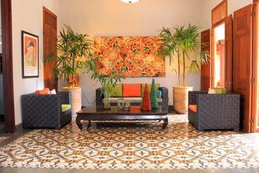 L'htel Villa Colonial 3* est une maison style Art-Dco des annes 1920