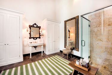 La salle de bain de la Suite Royale