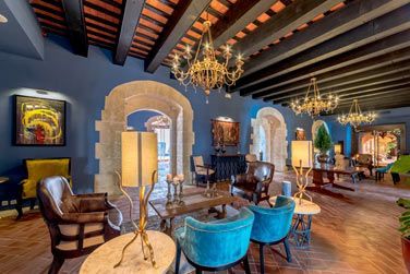 Prparez-vous  remonter le temps dans un magnifique difice colonial