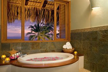 La Junior Suite romantique vue jardin et vue piscine